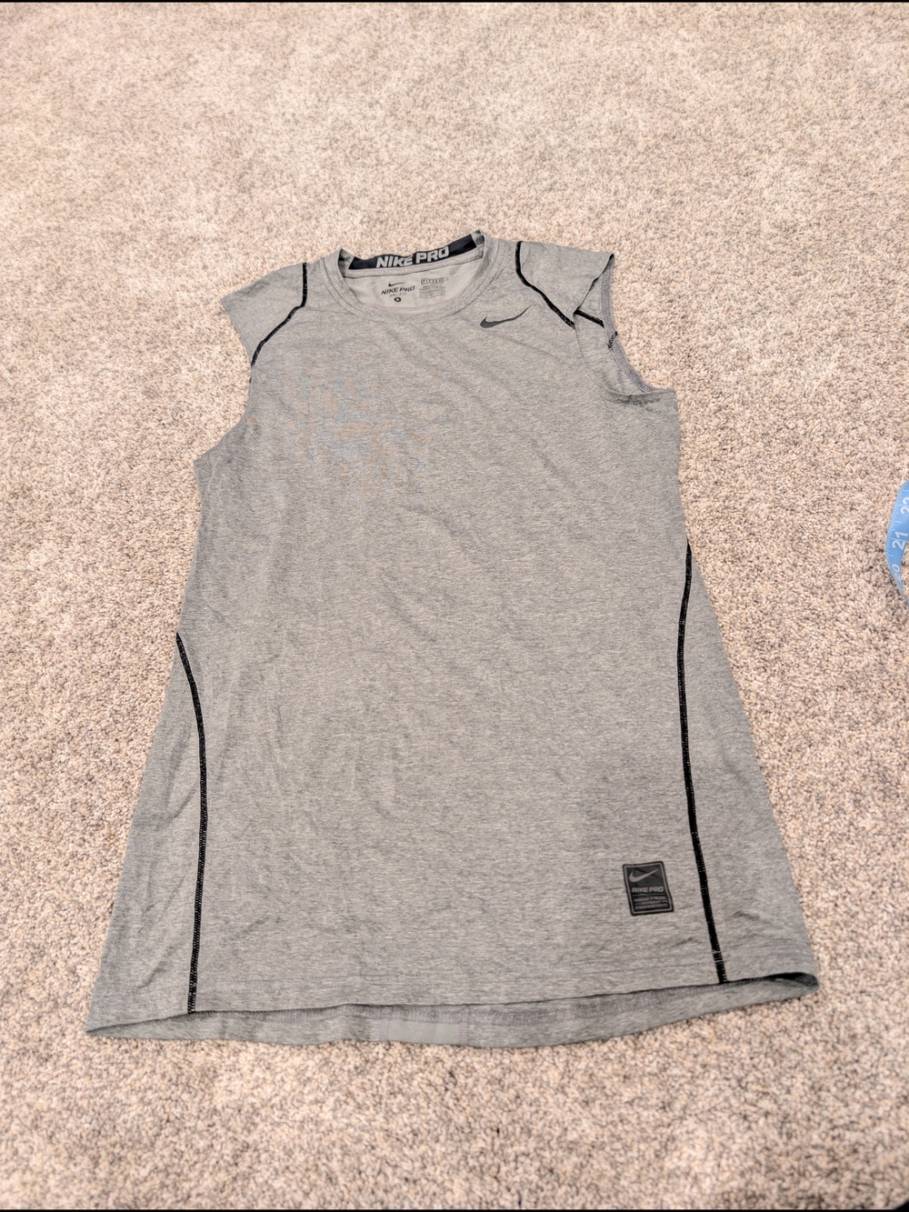 Nike Pro Dri-FIT Men’s Sleeveless Fitted Shirt Gray Size Small